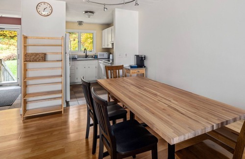 Bolton Valley Condominio | Cozy condo w/ patio & mountain views