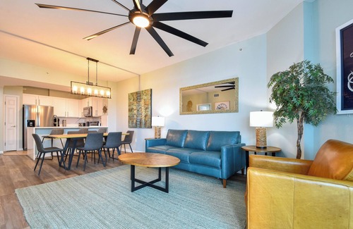Indian Bayou Condominio | Cozy Condo w/ Seasonal Beach Shuttle at The Palms of Destin! 🌴🐬🌅