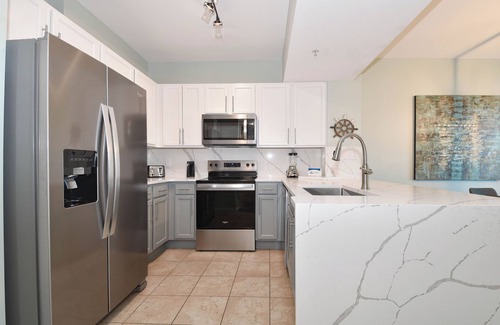 Indian Bayou Condominio | Cozy Condo w/ Seasonal Beach Shuttle at The Palms of Destin! 🌴🐬🌅