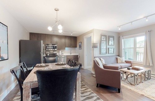 Crested Butte Condominio | The Timbers Condo- Excelentes vistas a la montaña y ubicación- ¡Simplemente camina a las pistas!