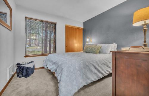 Bear Valley Apartamento | Cozy Condo with Fireplace - Tamarack 3