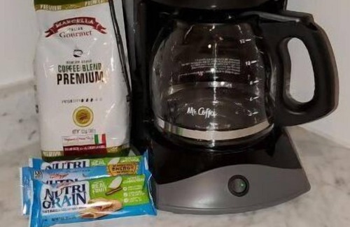 Allen Park Casa | Cozy Convenience Brand New Listing from Super Host!