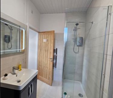 Uplands Apartamento | Cozy Corner - 2 Bedroom Apartment