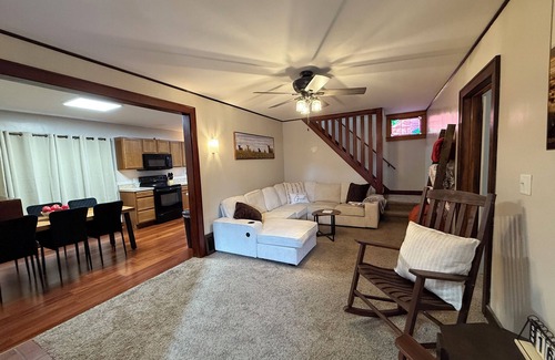 Salina Cabaña | Cozy Corner Cottage - 4 Bedroom Home