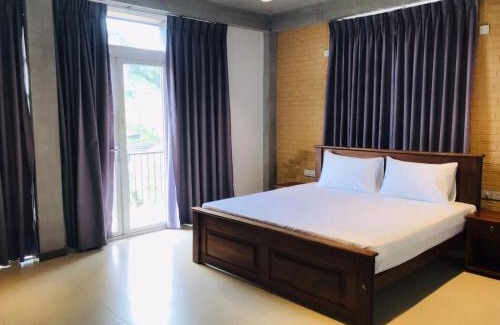 Kandy Hotel | Cozy Corner