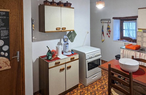 Courtesoult-et-Gatey Cabaña | Alojamiento acogedor con estufa, jardín compartido, cerca de castillos