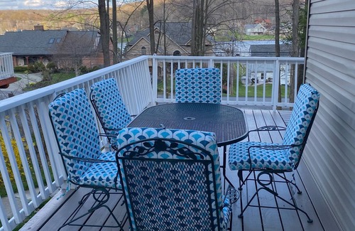 Treasure Lake Casa | Cozy Cottage 500 Yards to Main Beach
