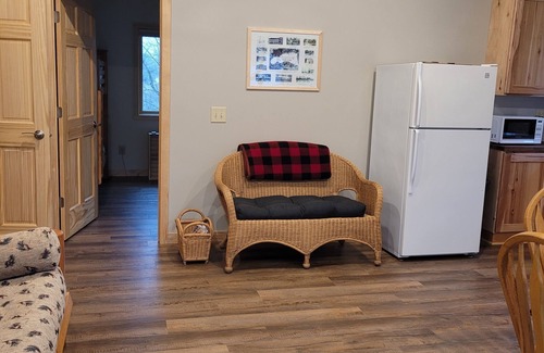 Grass Lake Apartamento | Cozy cottage apartment at Crane Cove