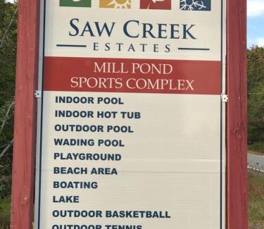 Bushkill Chalet De Esquí | Cozy Cottage at Saw Creek