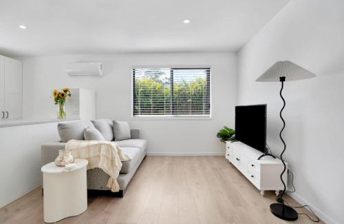 Peachester Casa | Cozy Cottage at Sunshine Grove