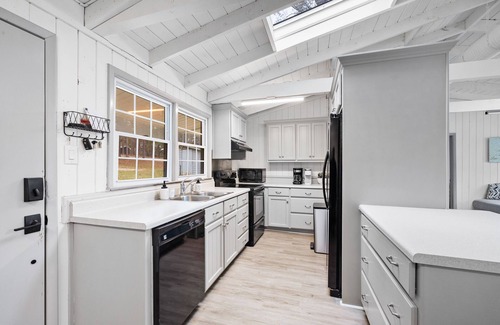 Milledgeville Casa | Cozy cottage, BIG water views