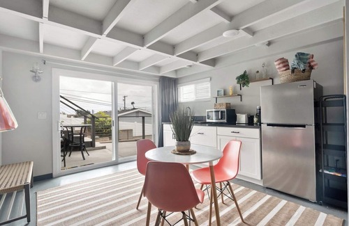 Bay Park Casa | Cozy Cottage blocks from the Bay!