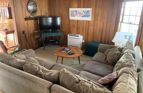 York Beach Casa | Cozy Cottage by the Sea - Y672 Brought to you by GetAway Vacations