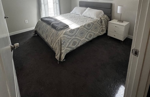 Phenix City Cabaña | Cozy Cottage by the lake!