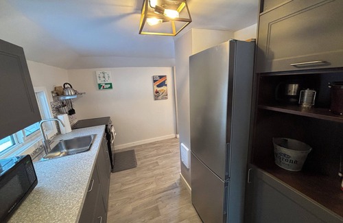 Division No. 16 Cabaña | Cozy cottage. Close to the Vine Chapel, Asessippi Ski Hill, Lake of the Prairies