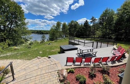 Rideau Lakes Cabaña | Cozy cottage home close to nature includes game room, fitness equip, & Hot Tub.