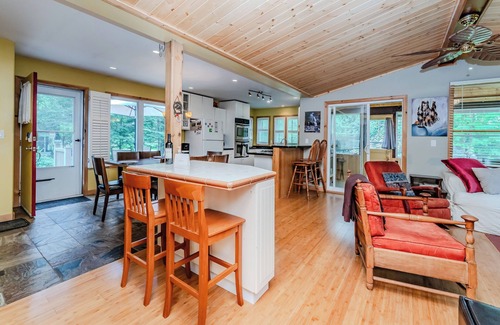Utterson Cabaña | Cozy Cottage - Huntsville A great Family Cottage