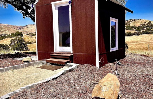 Hollister Cabaña | Cozy cottage in charming Paicines with WiFi