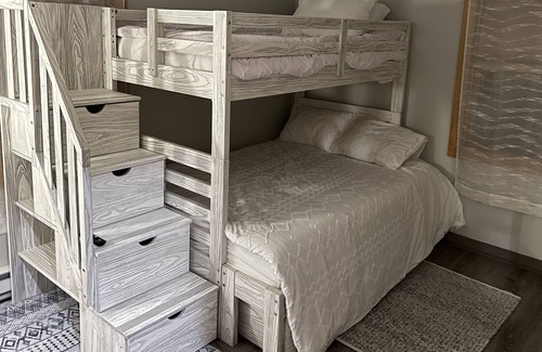 Birch Hill Cabaña | Cozy Cottage in close to town and area attractions