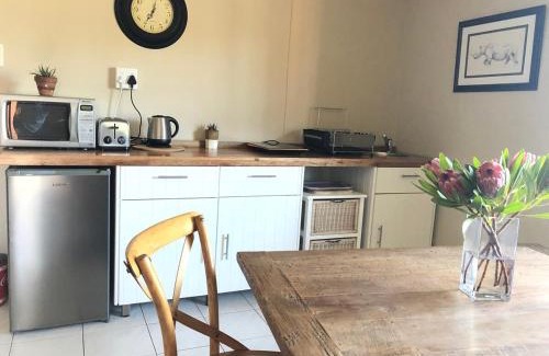 Winston Park Apartamento | Cozy Cottage in Peaceful Winston Park