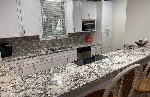 Murrells Inlet Cabaña | Cozy Cottage in gated Country Club - Wachesaw Plantation