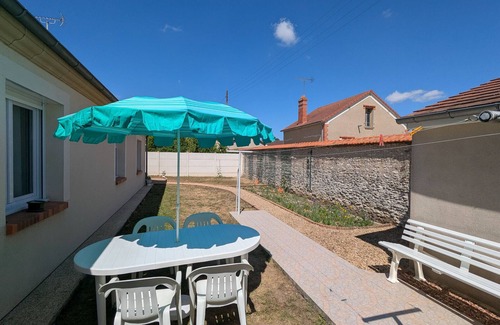 Villemandeur Cabaña | Acogedora casa de campo en Villemandeur con jardín cerca de Montargis
