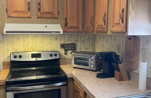 Huntingdon Cabaña | Cozy Cottage minutes from 7 Points Marina, Lake Raystown
