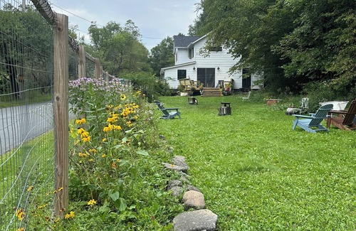 Livingston Manor Cabaña | Cozy cottage near Livingston Manor with creek and fenced-in yard. Pet-friendly!