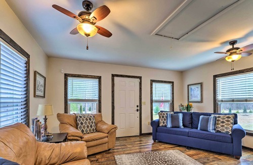 Lenoir Cabina | Cozy Cottage Near Broyhill Walking Park!