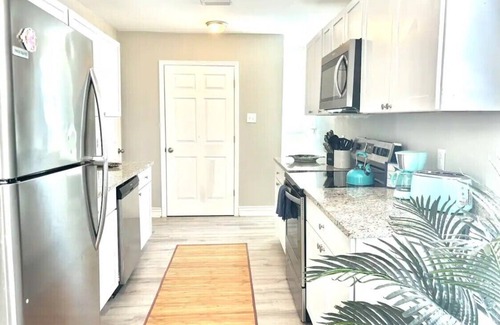 Theodore Casa | Cozy Cottage near Dauphin Island!