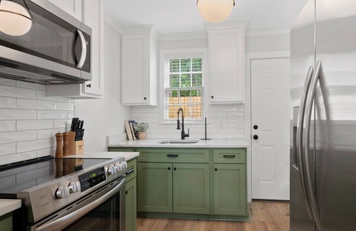 Laurel Cabaña | Cozy Cottage near Downtown Laurel!