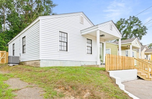 Laurel Cabaña | Cozy Cottage near Downtown Laurel!