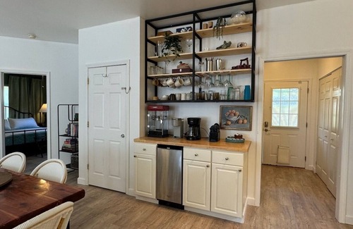 Albemarle Casa | Cozy Cottage near Lake Tillery, Uwharrie Forest. Bring boat or kayaks!