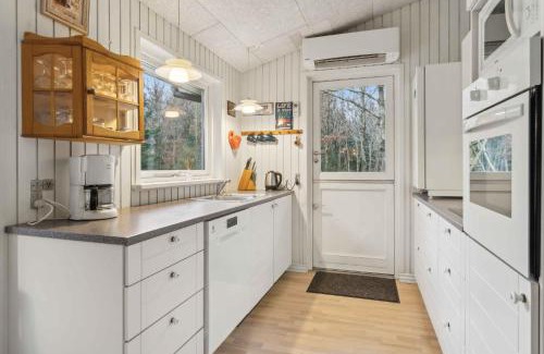 Ronbjerg Casa | Cozy Cottage Near Limfjorden