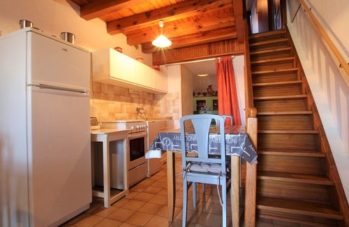 Lantriac Cabaña | Acogedor Gîte Rural en Pictsorésco Pueblo Cerca de Lantriac