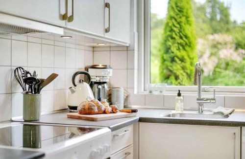 Udsholt Casa | Cozy Cottage Near The Beautiful Rågeleje Beach
