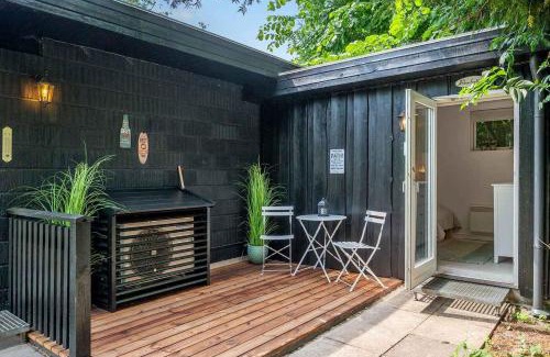 Udsholt Casa | Cozy Cottage Near The Beautiful Rågeleje Beach