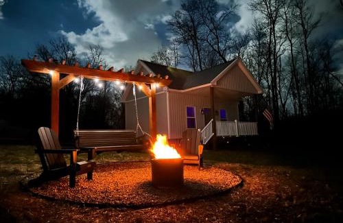 Dry Ridge Casa | Cozy Cottage on 250 Acre Dairy Farm Near Ark