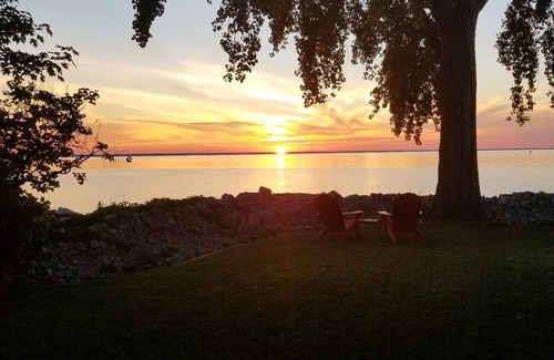 Green Bay Cabaña | Cozy Cottage on Green Bay - Between Door County, Green Bay (Lambeau), Fox Valley