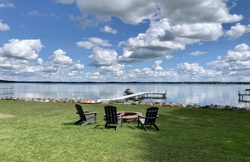 McFarland Cabaña | Cozy Cottage on Lake Kegonsa