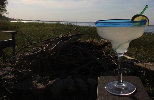 Green Bay Cabaña | Cozy Cottage on the Bay, with deck and fire pit