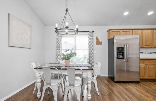 Nampa Casa | Cozy Cottage: relaxing retreat, pet and family friendly