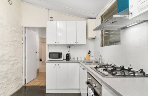 Norwood Casa | Cozy Cottage Retreat 3BR Holiday Home in Norwood