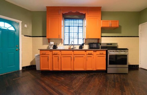 Detroit Casa | Cozy Cottage seconds from Downtown