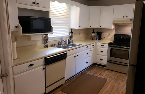 Monticello Casa | Cozy Cottage surrounded by antebelllum homes close to downtown.
