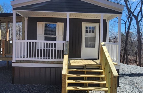 Springville Cabaña | Cozy cottage w/1 bedroom, WiFi, AC in tranquil Springville close to boat ramps