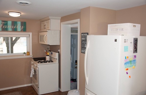 Onsted Cabaña | Cozy Cottage w/ all sports Sand lake access.