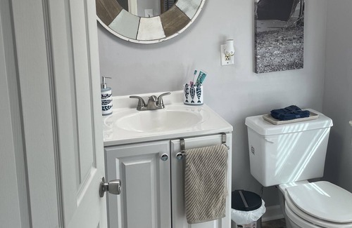 Rhodhiss Cabaña | Cozy Cottage With a View - Lake Hickory