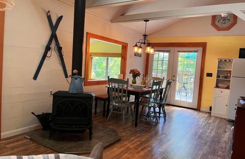 Alton Bay Cabaña | Cozy cottage with beautiful lake views