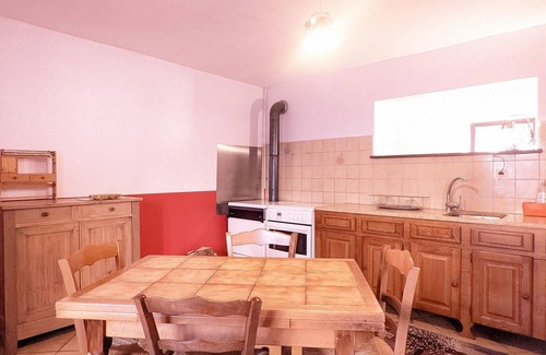 Vauvillers Cabaña | Agradable casa con chimenea y jardín compartido